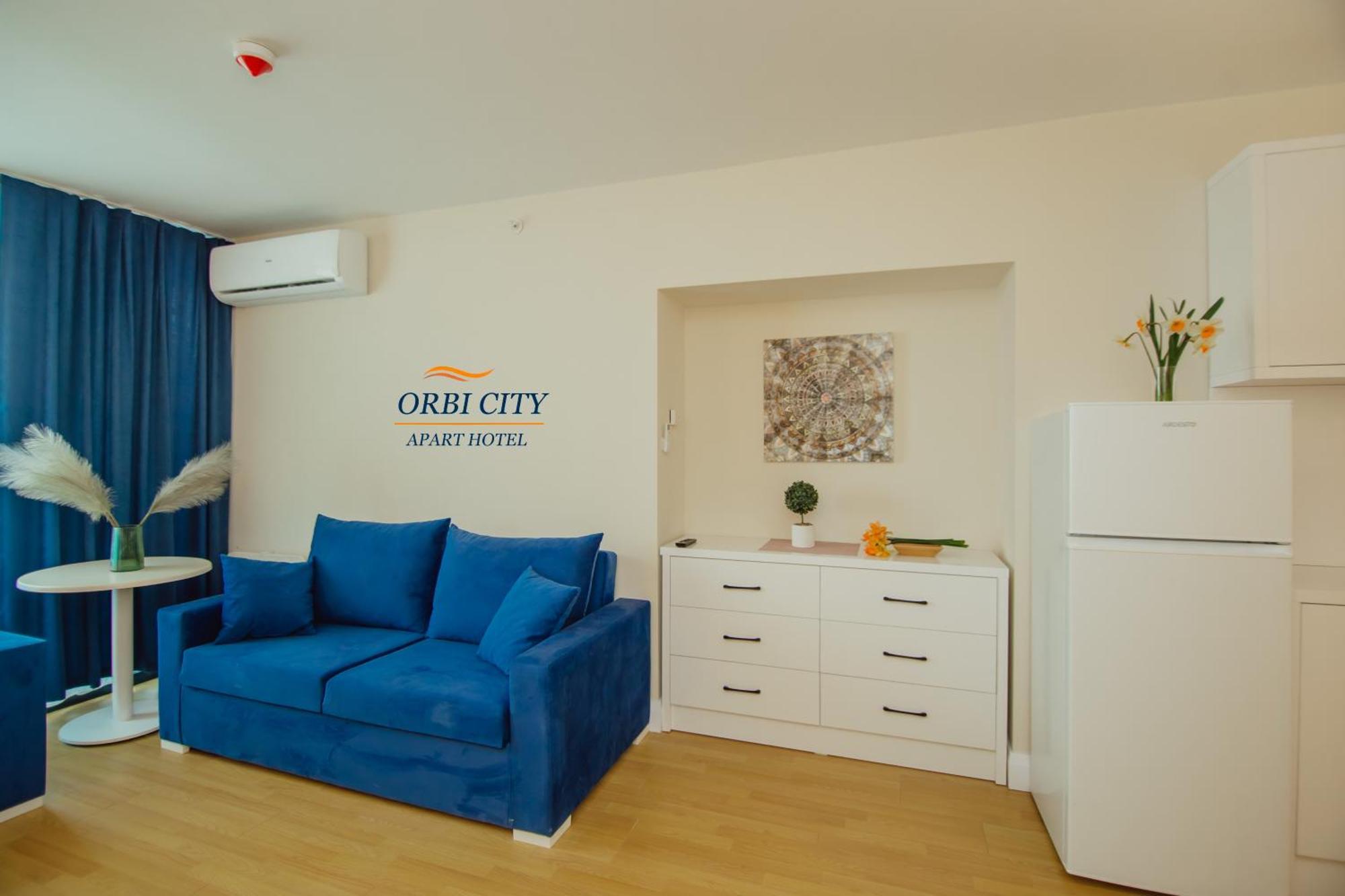Apart-Hotel Orbi City Batumi Exterior photo
