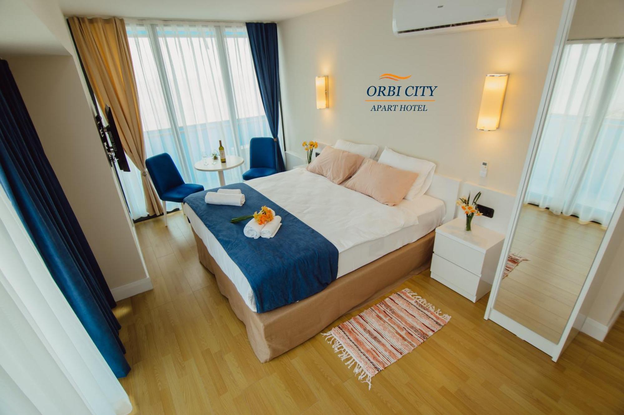 Apart-Hotel Orbi City Batumi Exterior photo