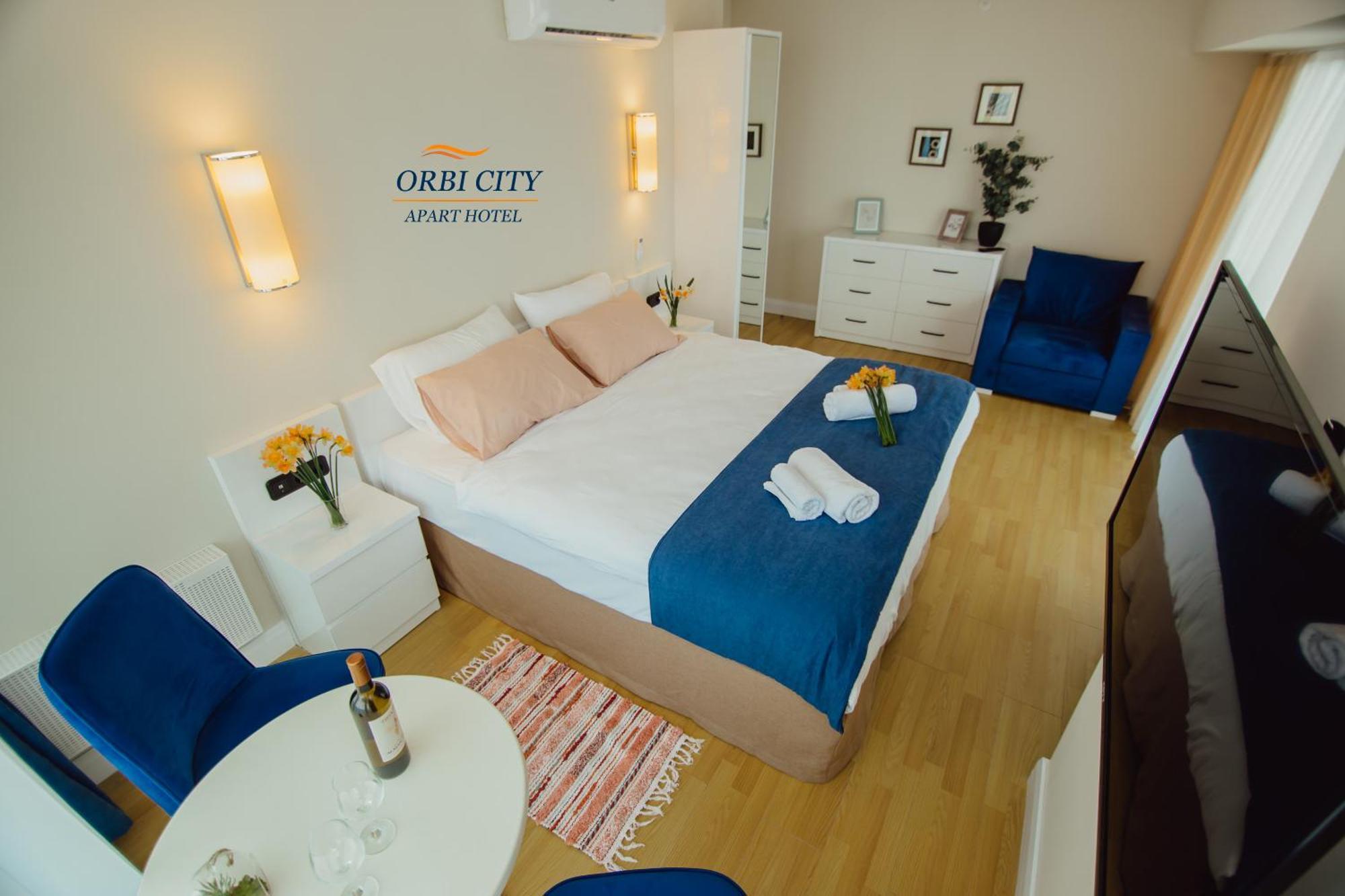 Apart-Hotel Orbi City Batumi Exterior photo