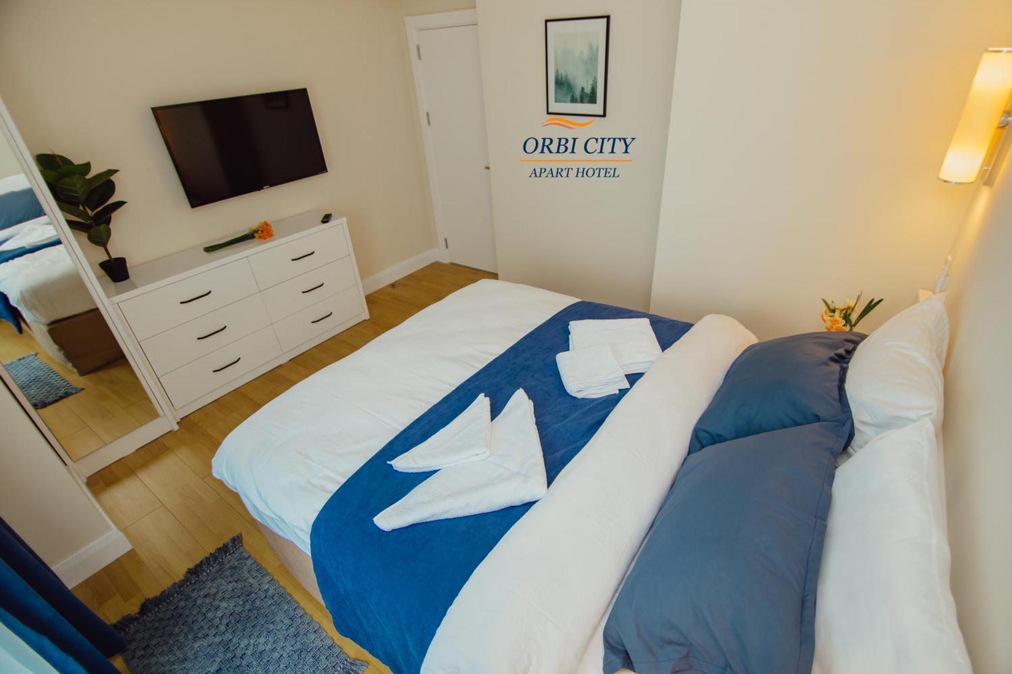 Apart-Hotel Orbi City Batumi Exterior photo
